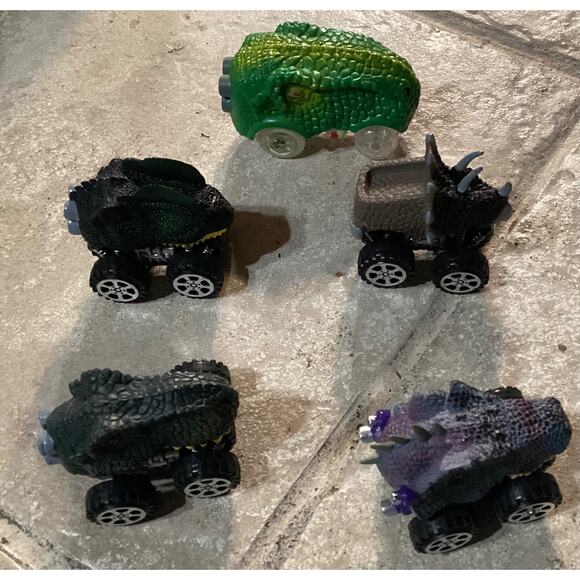 LOT OF DINOSAUR PULL BACK TOY Friction Cars - Picture 5 of 5